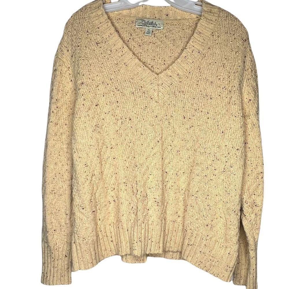 Cabela's Sweater - Picture 2 of 9
